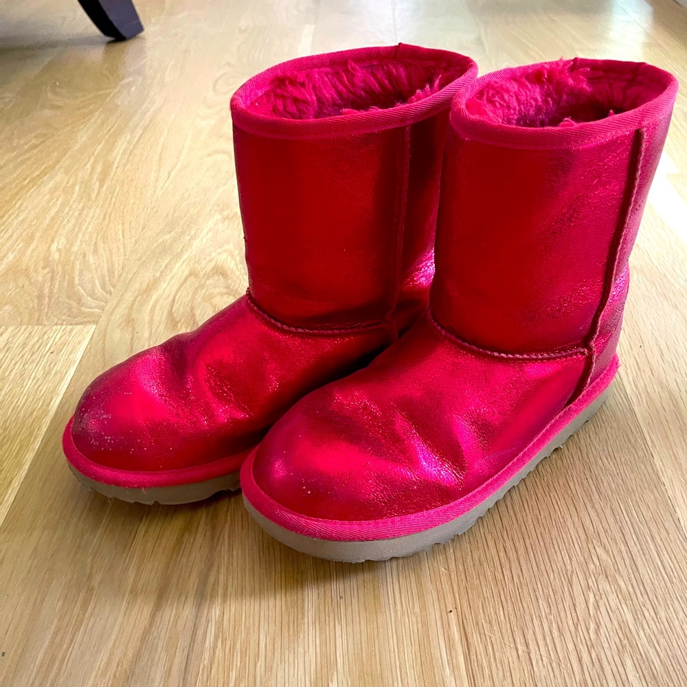 Red UGG shoes, size 6